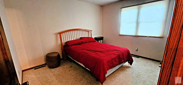 $215,000 | 1 Wherry Drive, Putnam, IL 61560