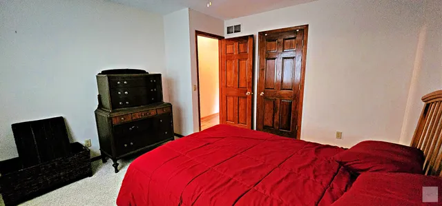 $215,000 | 1 Wherry Drive, Putnam, IL 61560