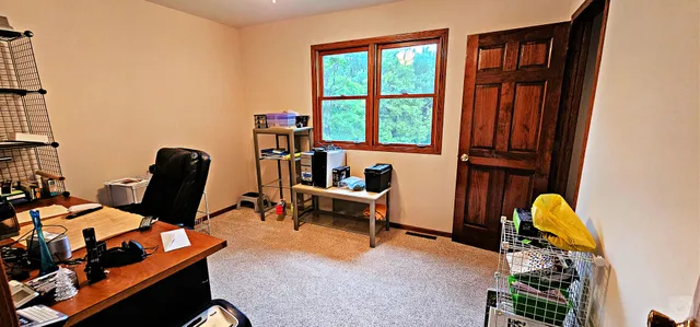 $215,000 | 1 Wherry Drive, Putnam, IL 61560