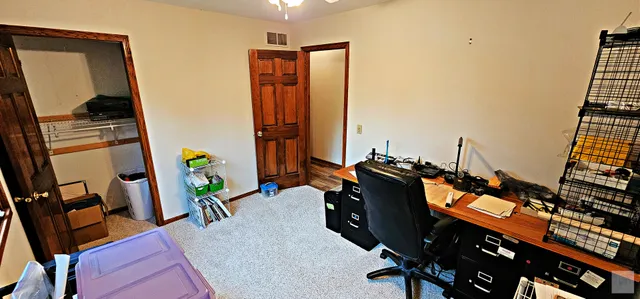 $215,000 | 1 Wherry Drive, Putnam, IL 61560