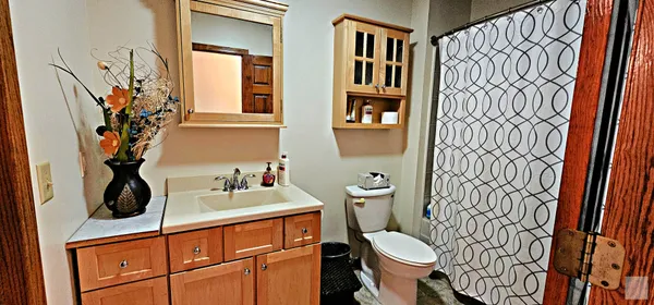 $215,000 | 1 Wherry Drive, Putnam, IL 61560