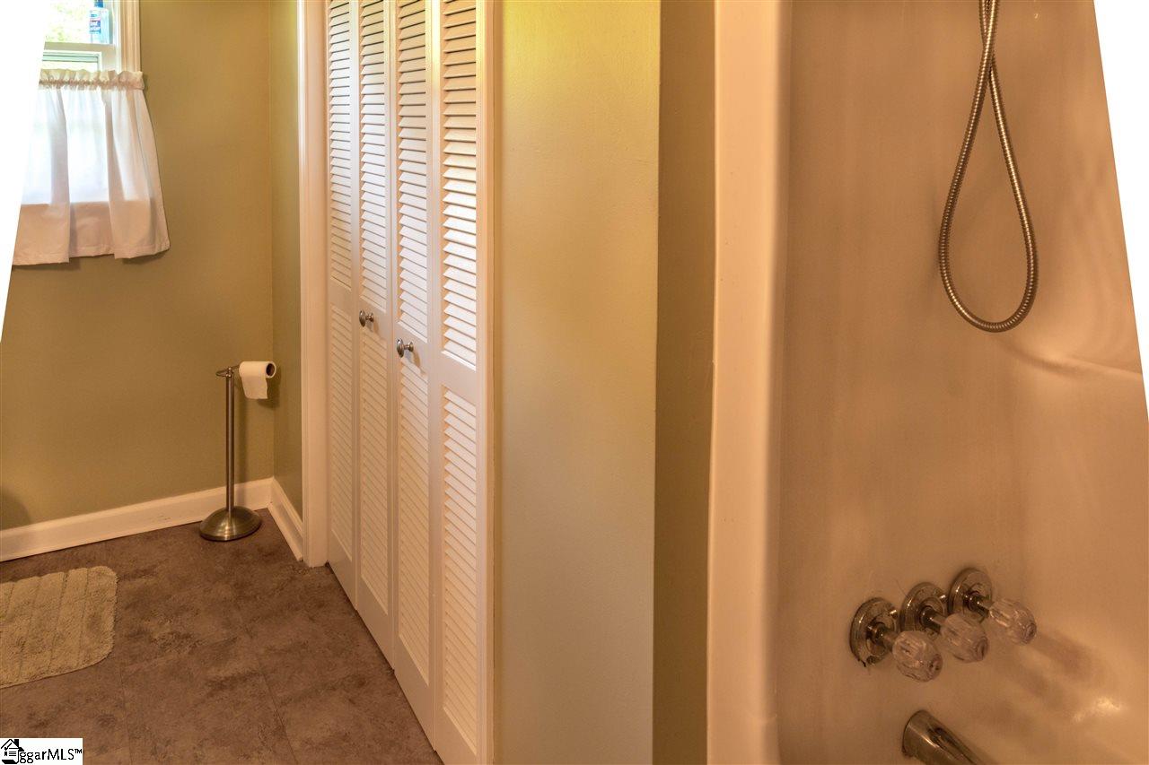 820 Knox Road Seneca, SC 29672 - Photo 27 of 31