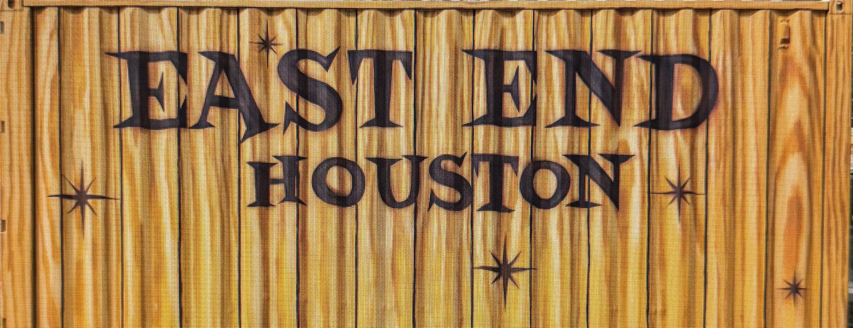 716 South 79th Street Houston, TX 77012 - Photo 5 of 6 a view of a door and chair