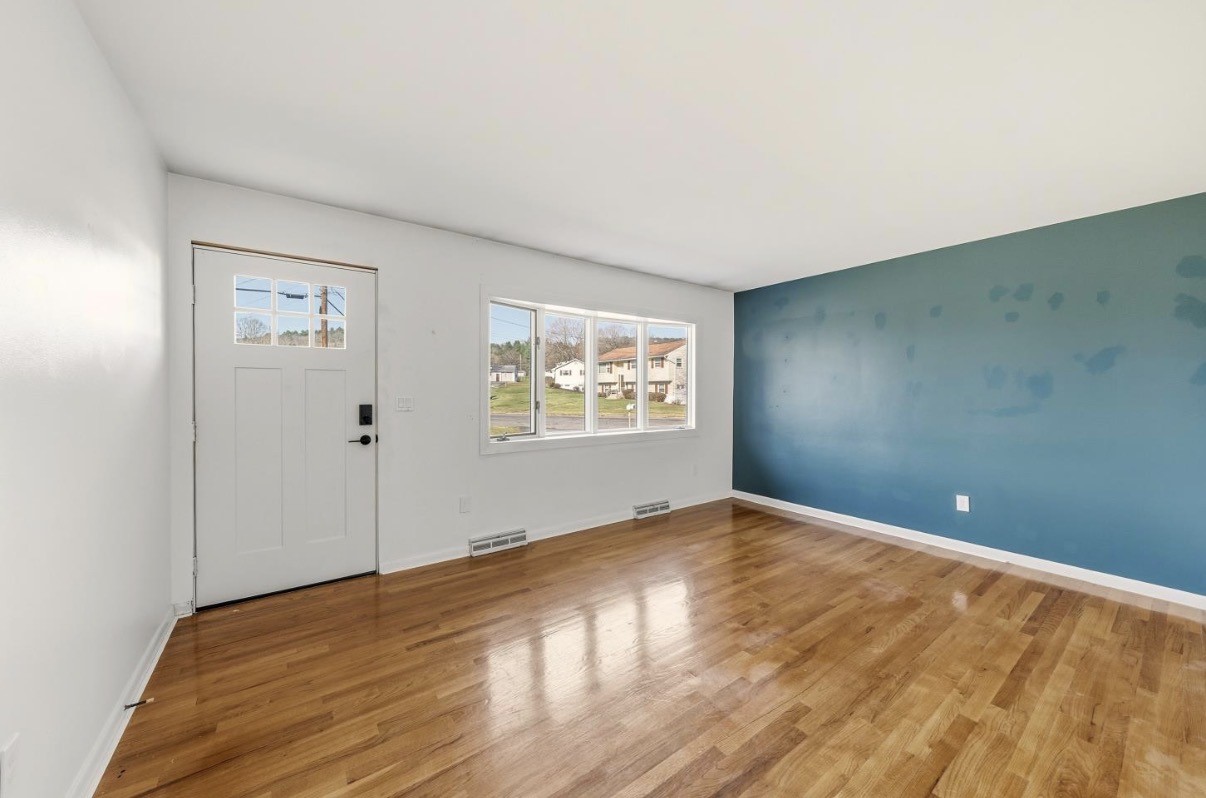 412 Payne Road Endicott, NY 13760 - Photo 6 of 27