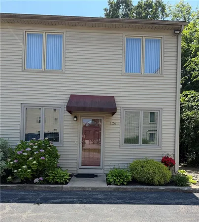 $399,900 | 200 Cannon Street, Unit 126, Cranston, RI 02920