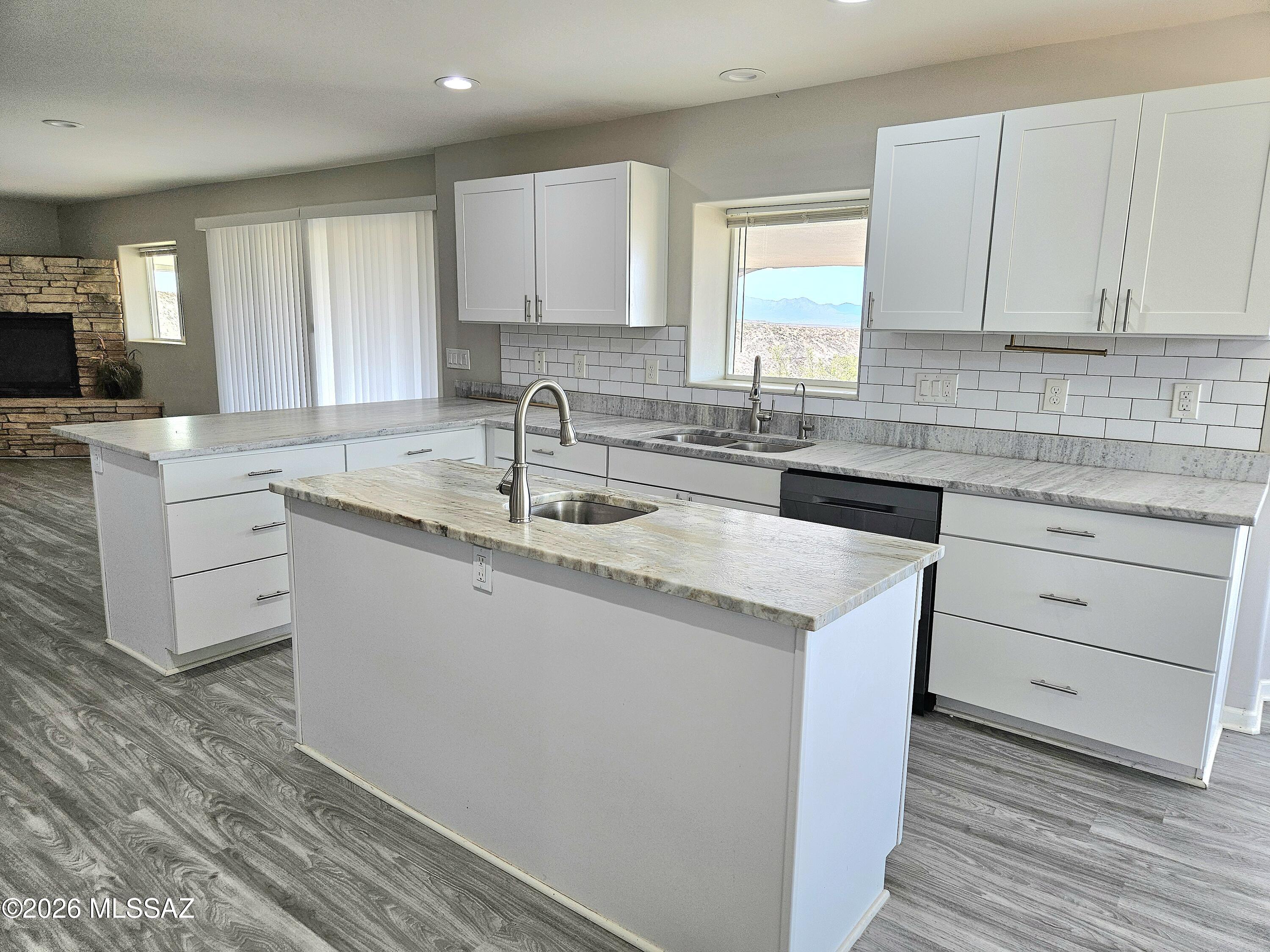 670 West Via Javalina Benson, AZ 85602 - Photo 13 of 49