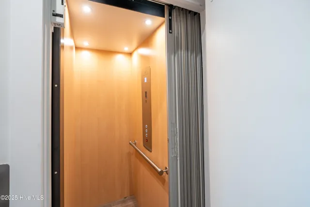 $795,000 | 243 Sabal Pond Way, Castle Hayne, NC 28429