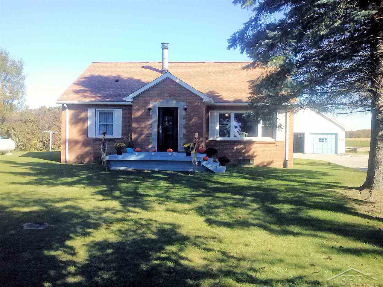 4057 South Vassar Road Vassar, MI 48768 - Photo 1 of 30