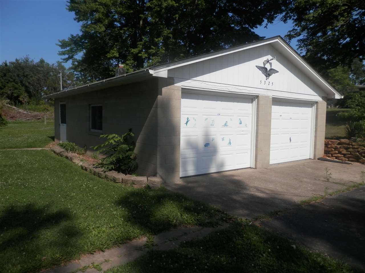 5325 South Fairfax Road Bloomington, IN 47401 - Photo 4 of 23 Gallery Image 4