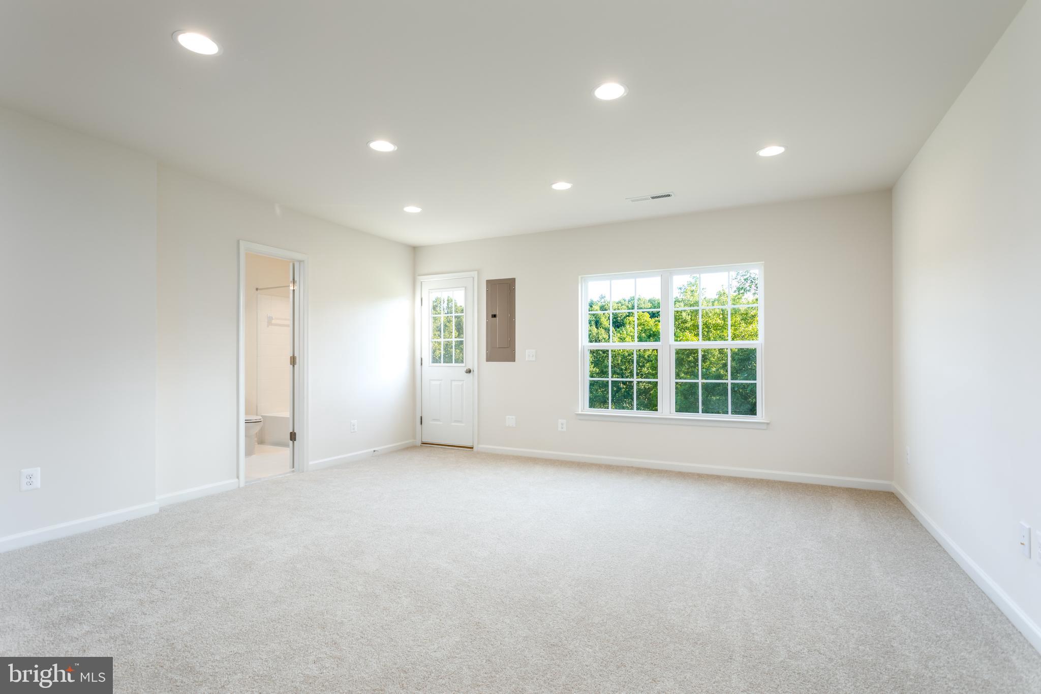 228 Patchwork Drive Stephenson, VA 22656 - Photo 4 of 33