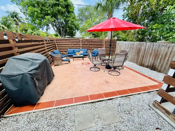 $3,500 | 601 North E Street, Lake Worth Beach, FL 33460