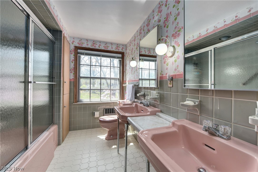 4911 Middledale Road Cleveland, OH 44124 - Photo 17 of 35
