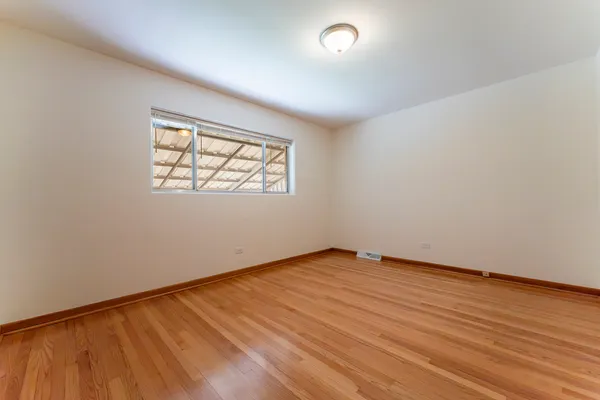 $2,300 | 2619 Home Avenue, Berwyn, IL 60402