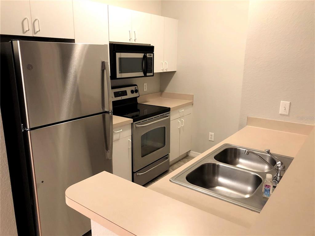 3725 Conroy Road, Unit 2113 Orlando, FL 32839 - Photo 2 of 18