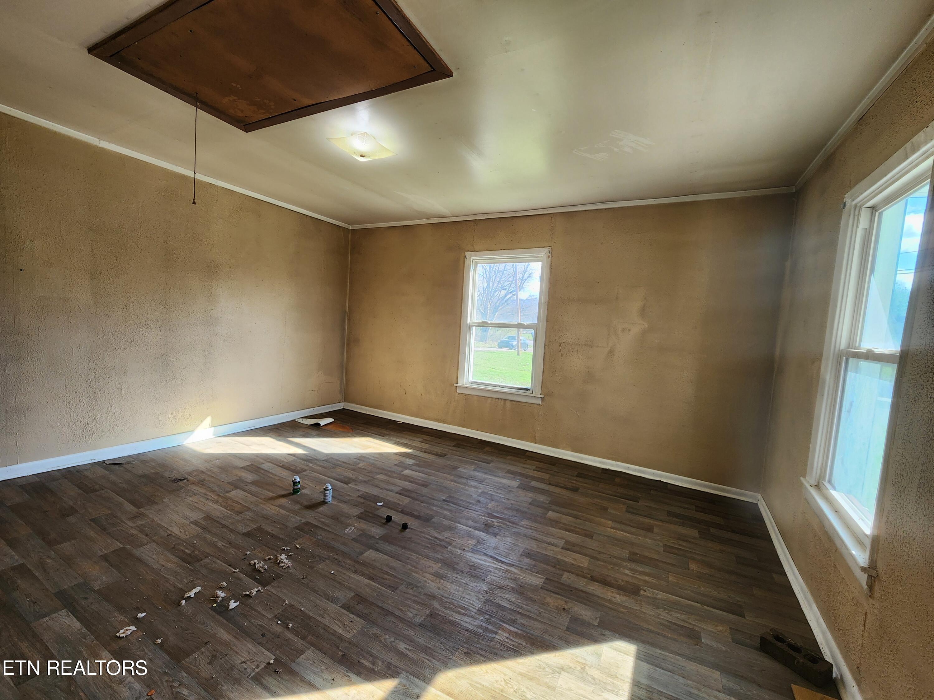 7915 Corryton Luttrell Road Corryton, TN 37721 - Photo 21 of 32 20240310_105143