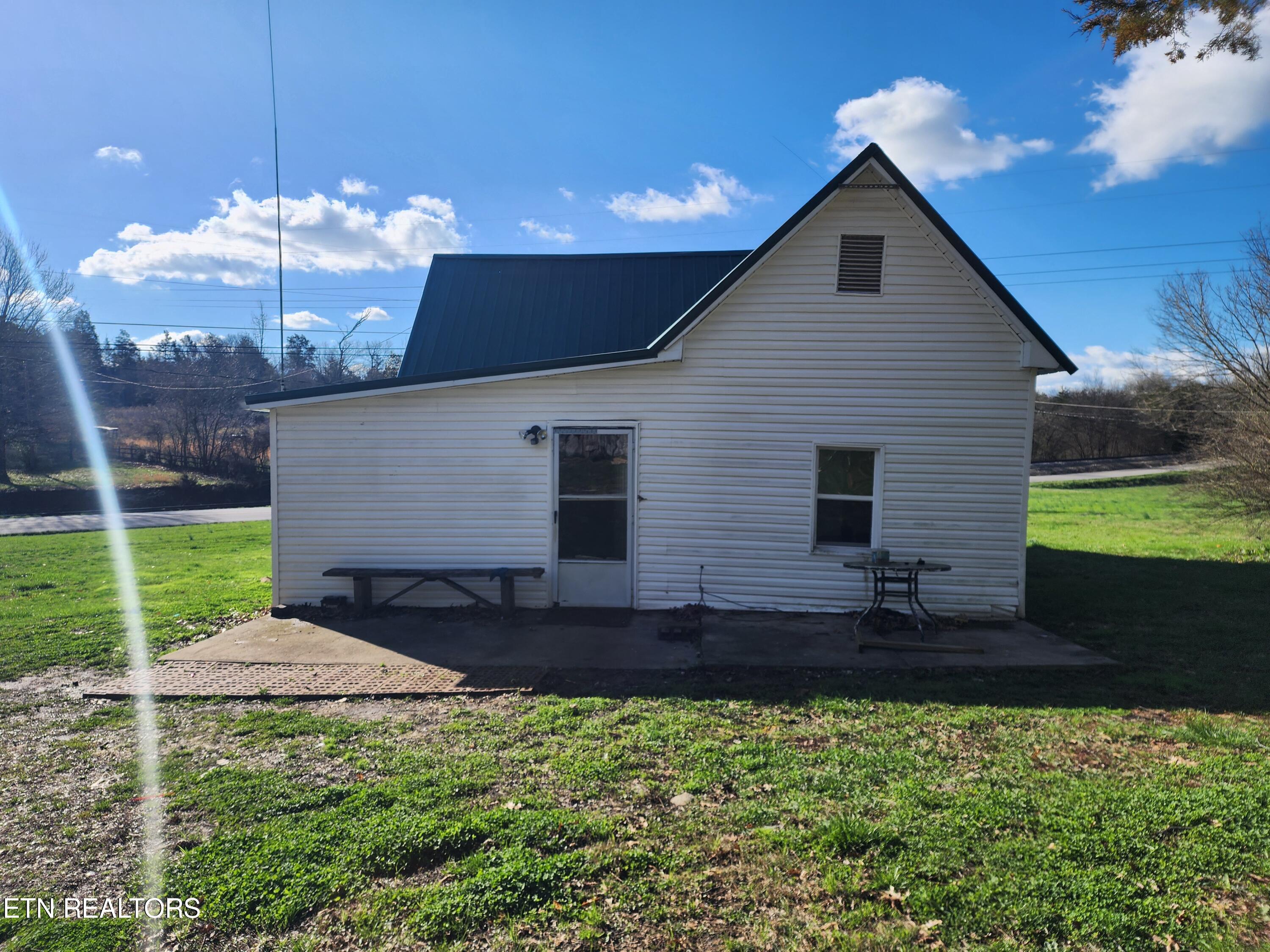7915 Corryton Luttrell Road Corryton, TN 37721 - Photo 4 of 32 20240310_102533