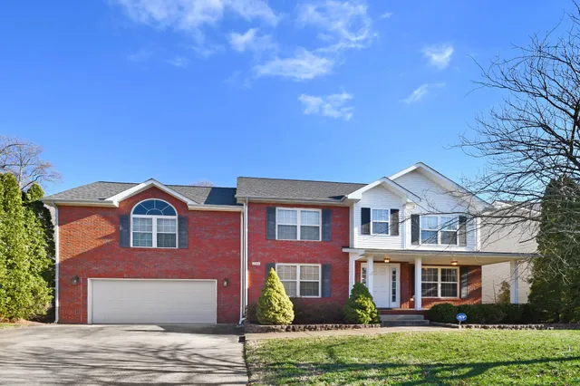 $2,000 | 2486 Hattington Drive, Clarksville, TN 37042