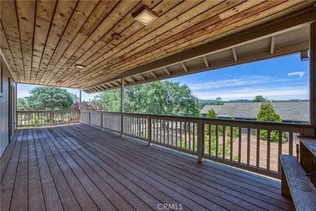 a view of a hallway with closet