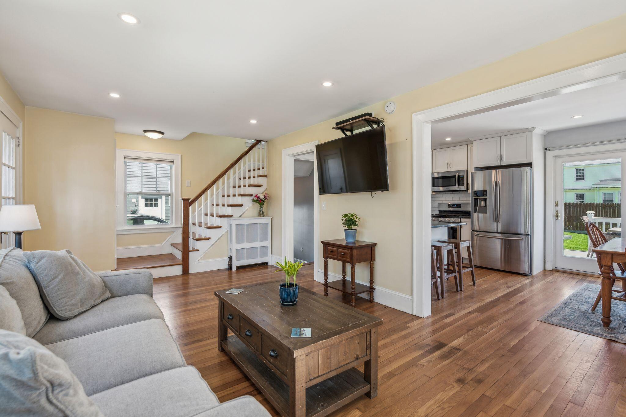 57 Gleckler Road Portland, ME 04103 - Photo 9 of 41 Living Room