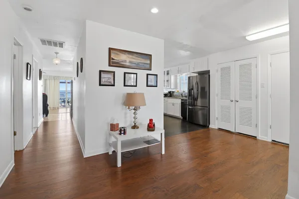 $479,000 | 919 Lakeshore Loop, Tow, TX 78672