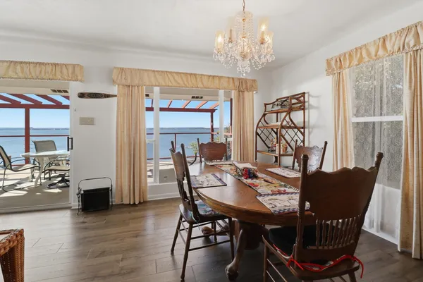 $479,000 | 919 Lakeshore Loop, Tow, TX 78672