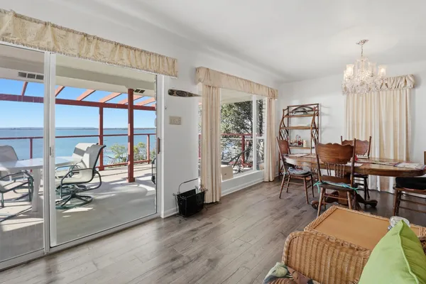 $479,000 | 919 Lakeshore Loop, Tow, TX 78672