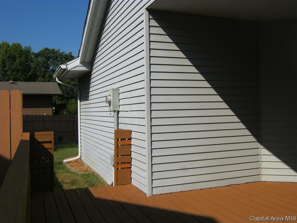 111 Astoria Road Springfield, IL 62704 - Photo 4 of 17
