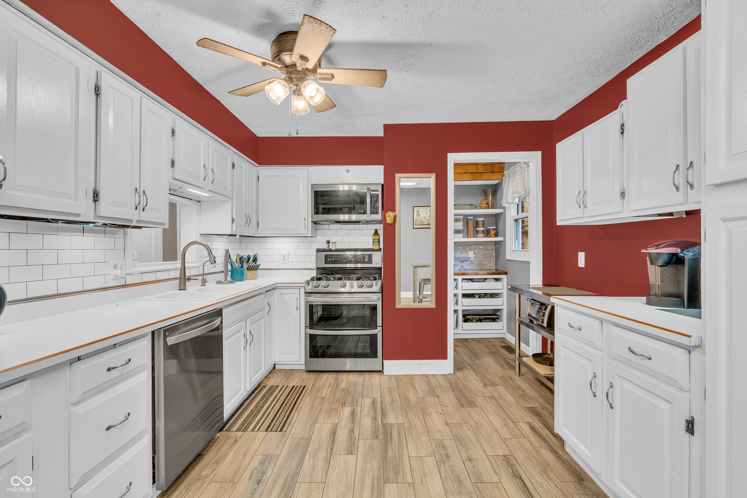 1418 Hornaday Road Brownsburg, IN 46112 - Photo 4 of 32