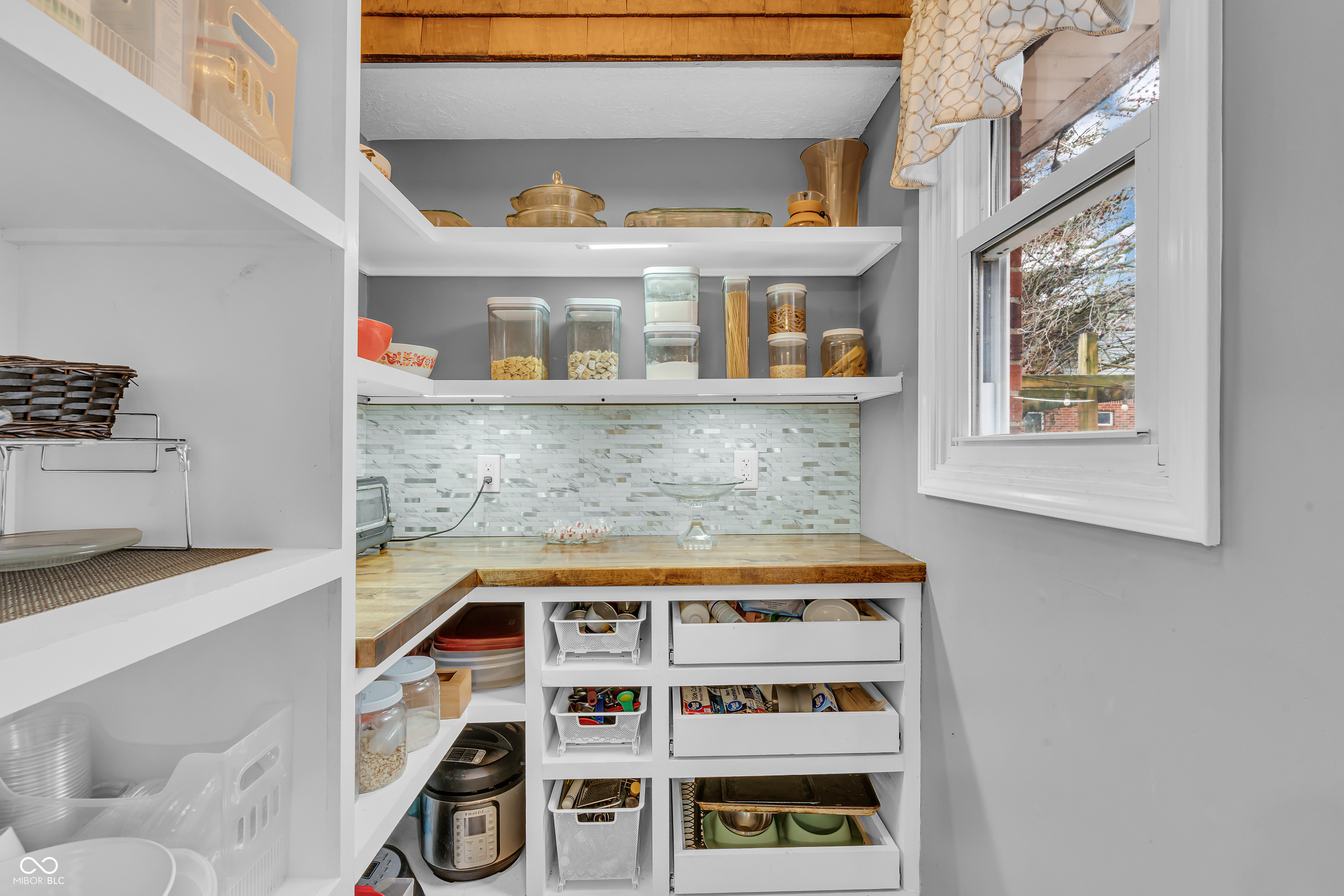 1418 Hornaday Road Brownsburg, IN 46112 - Photo 7 of 32