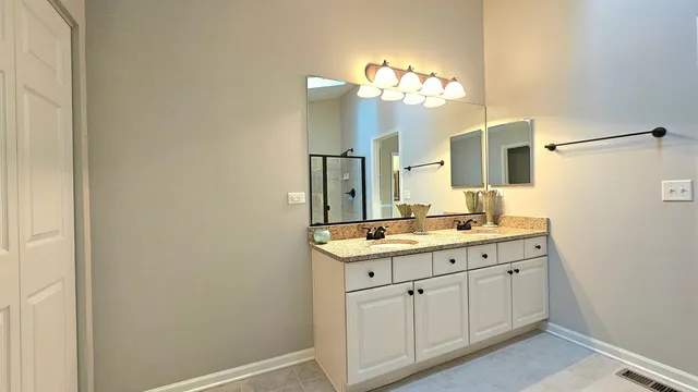 $521,990 | 20125 Preston Lane, Lynwood, IL 60411