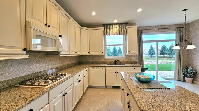 $521,990 | 20125 Preston Lane, Lynwood, IL 60411