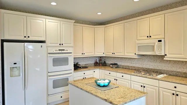 $521,990 | 20125 Preston Lane, Lynwood, IL 60411