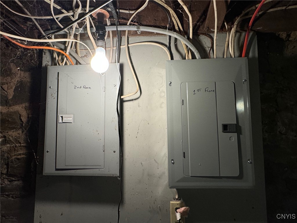 521 Main Street Oneida, NY 13421 - Photo 25 of 31 (2) 100 amp entrances