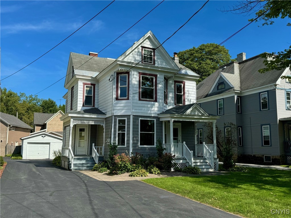 521 Main Street Oneida, NY 13421 - Photo 3 of 31