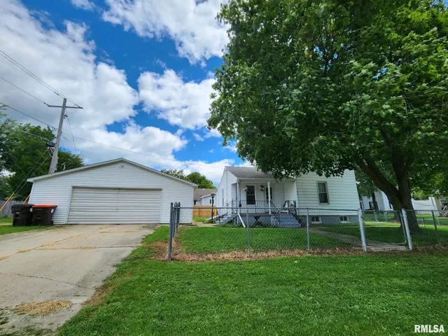 $155,500 | 228 4th Street, Lincoln, IL 62656