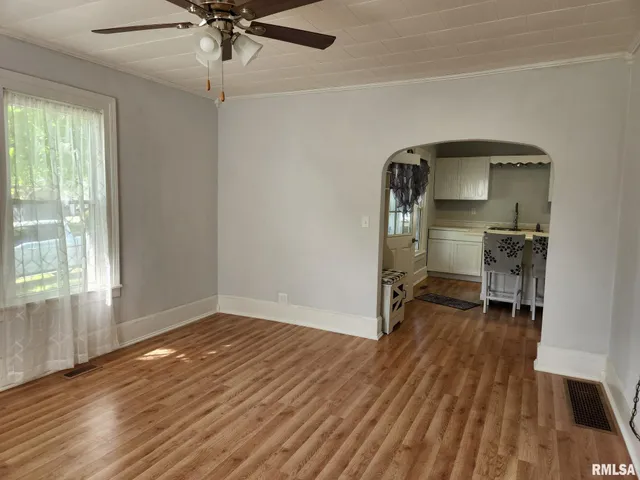 $155,500 | 228 4th Street, Lincoln, IL 62656