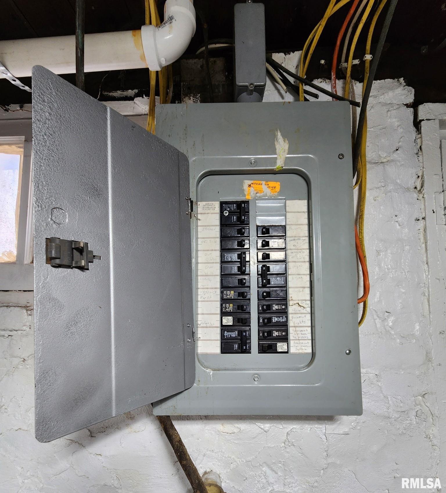 228 4th Street Lincoln, IL 62656 - Photo 29 of 38