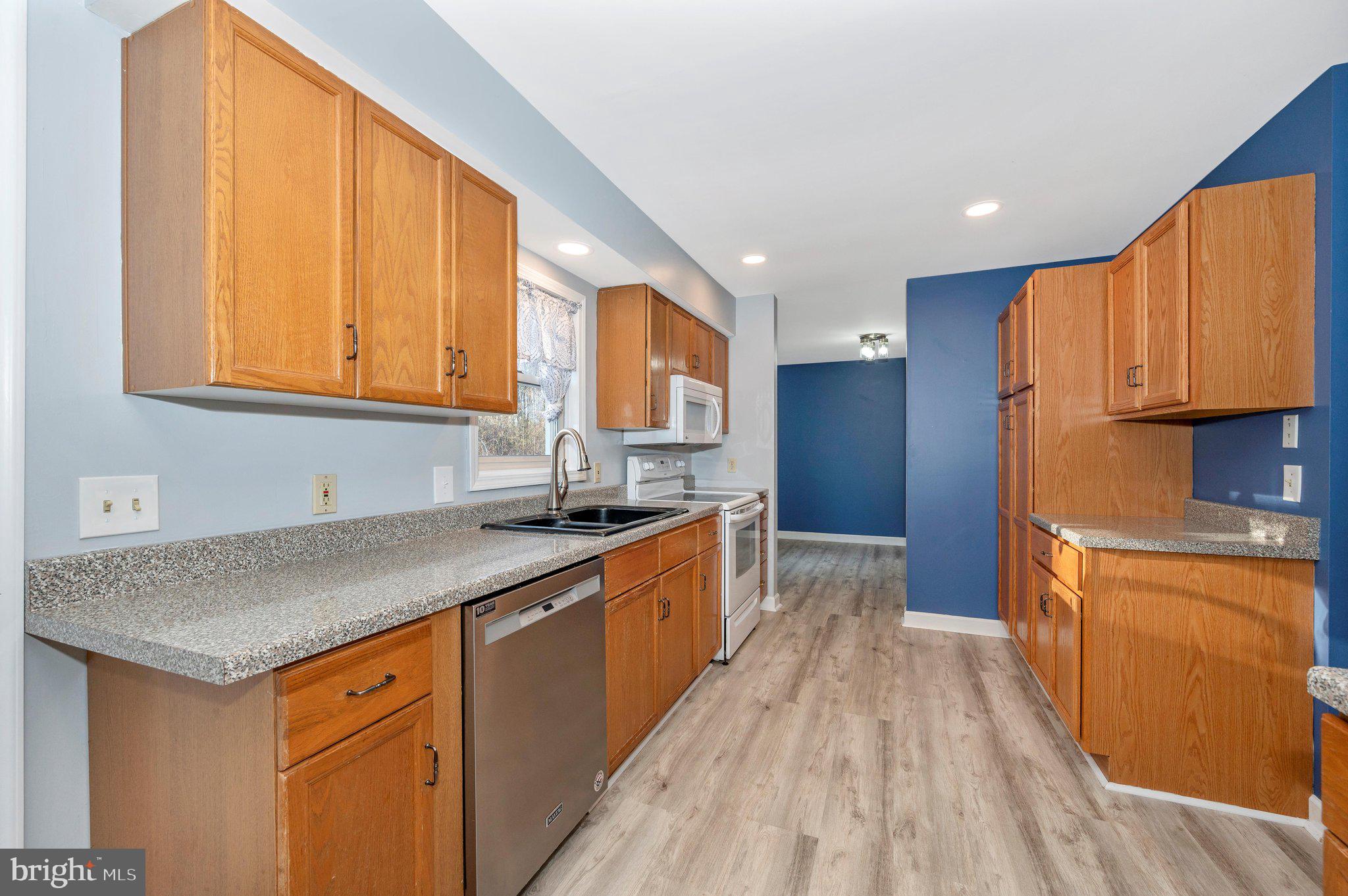 13835 Pryor Road Thurmont, MD 21788 - Photo 16 of 64 Kitchen