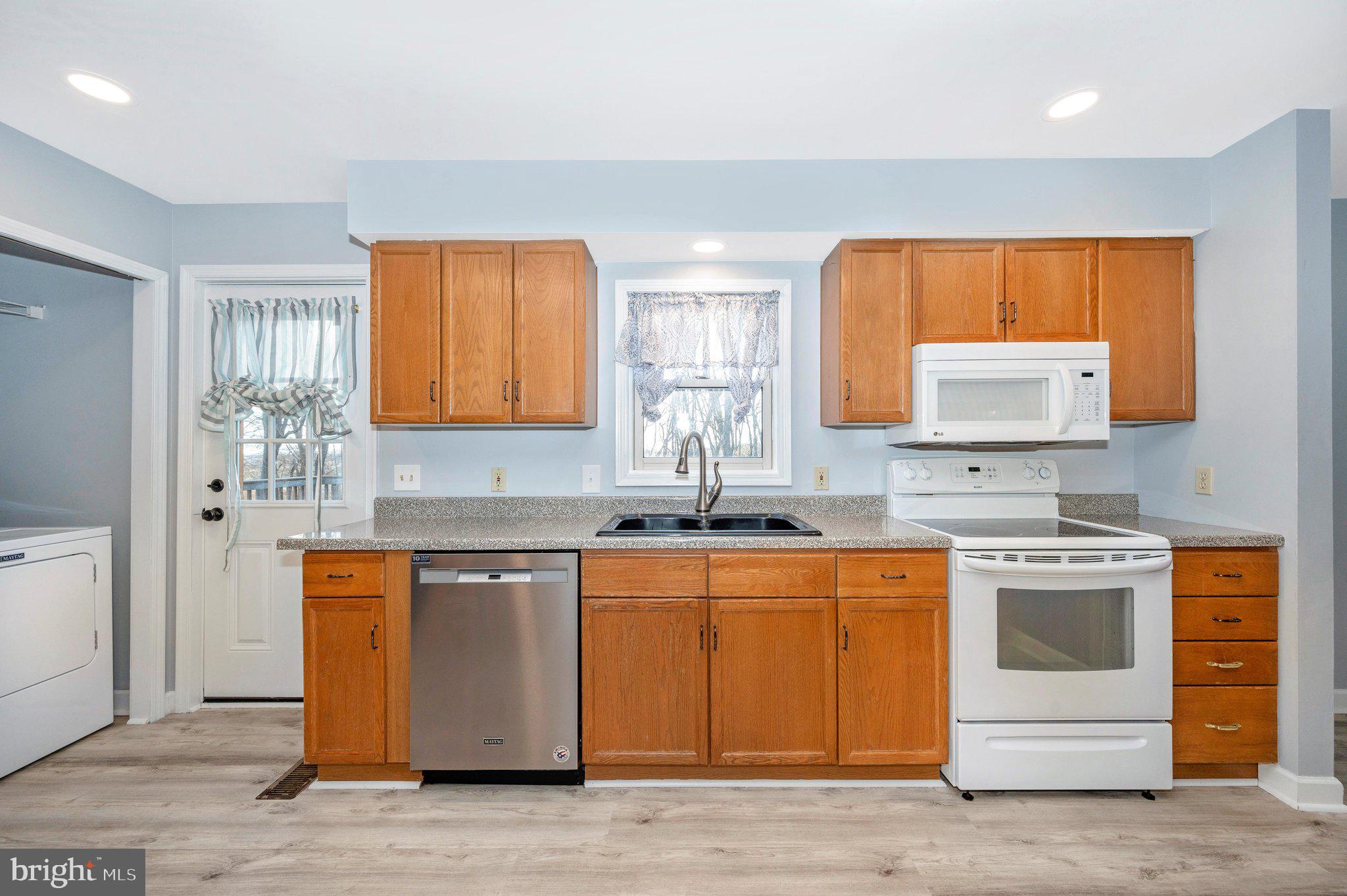 13835 Pryor Road Thurmont, MD 21788 - Photo 21 of 64 Kitchen