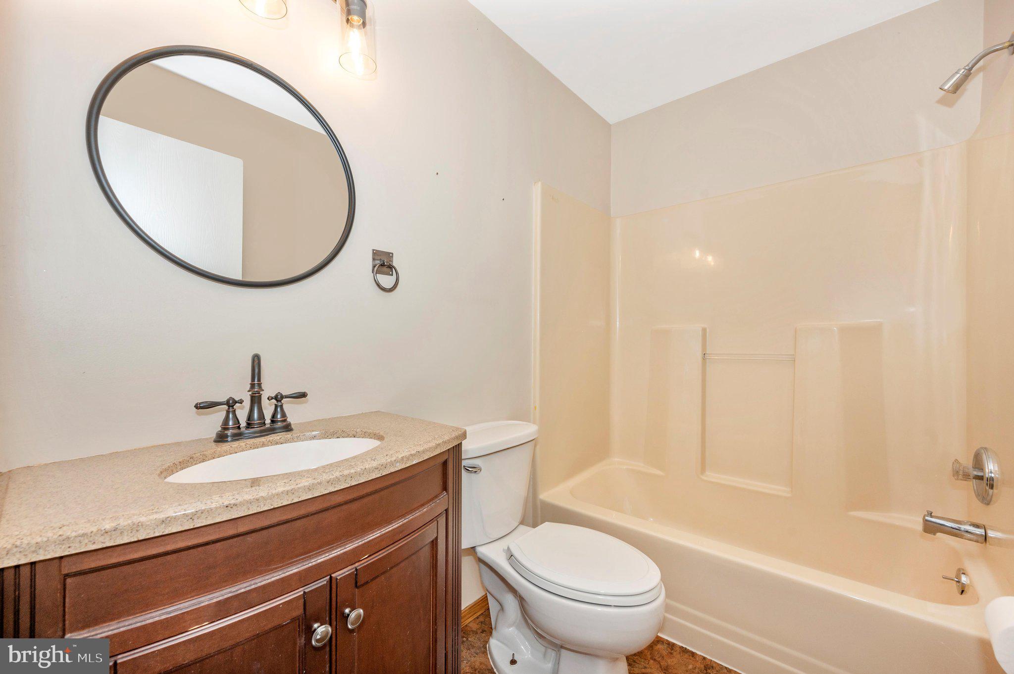 13835 Pryor Road Thurmont, MD 21788 - Photo 38 of 64 Bathroom
