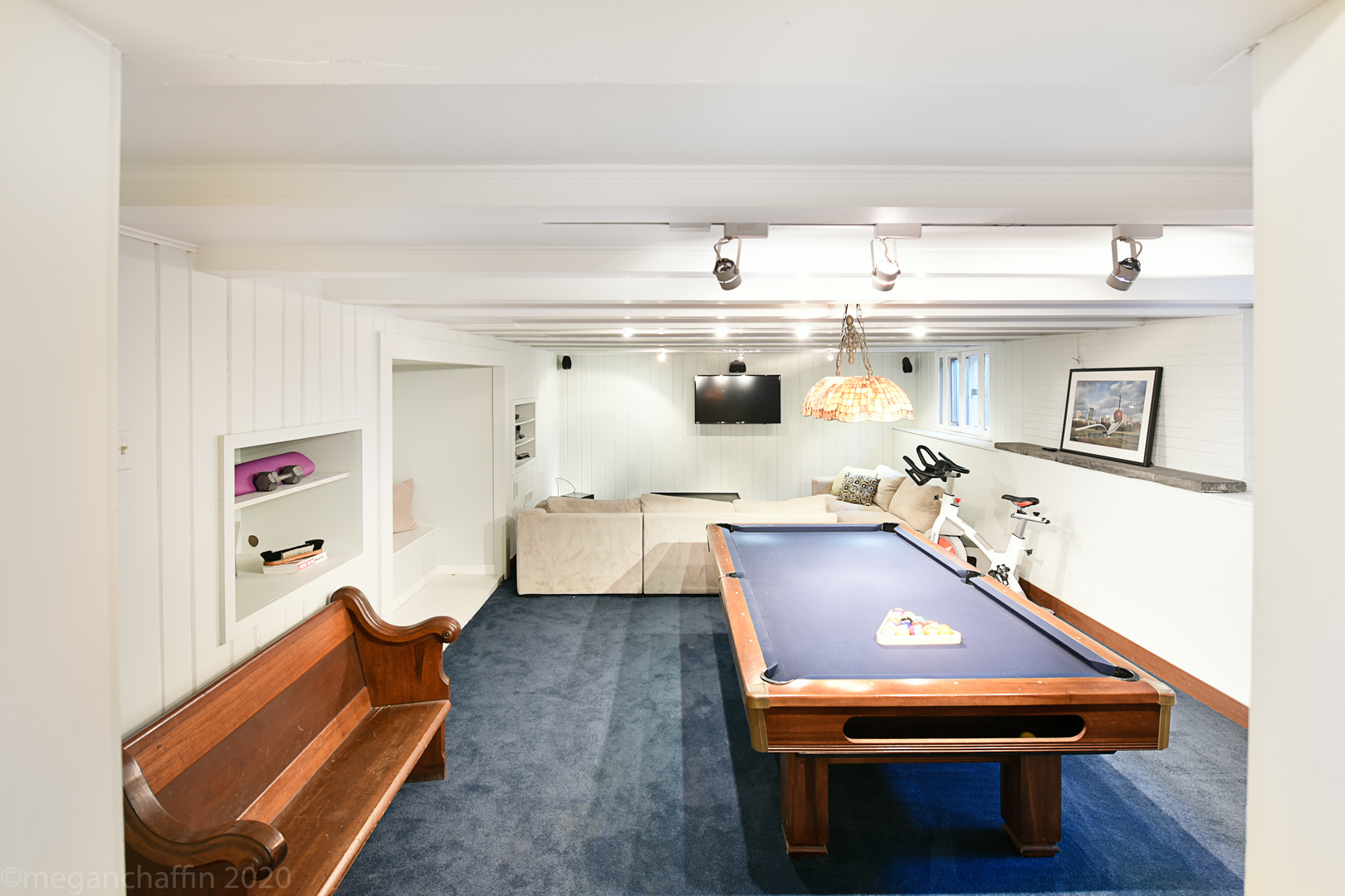 825 Sheridan Road Glencoe, IL 60022 - Photo 29 of 40 a room with furniture and view of kitchen