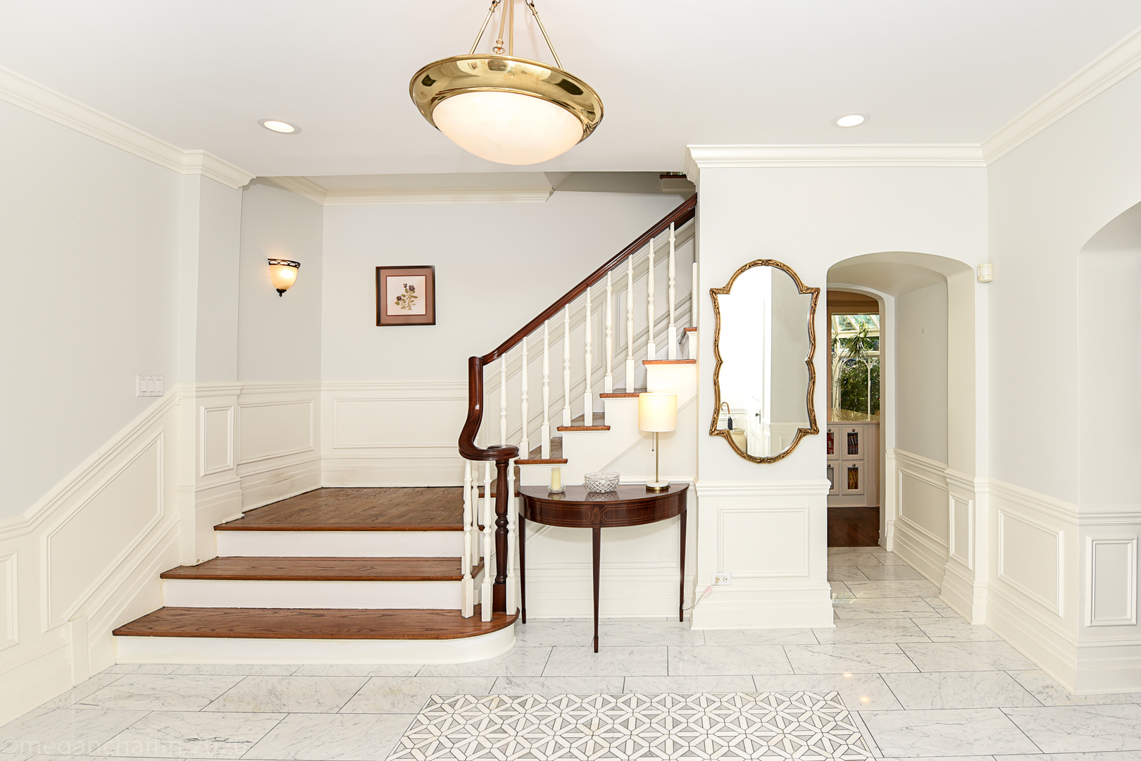 825 Sheridan Road Glencoe, IL 60022 - Photo 4 of 40 a view of entryway and hall with wooden floor