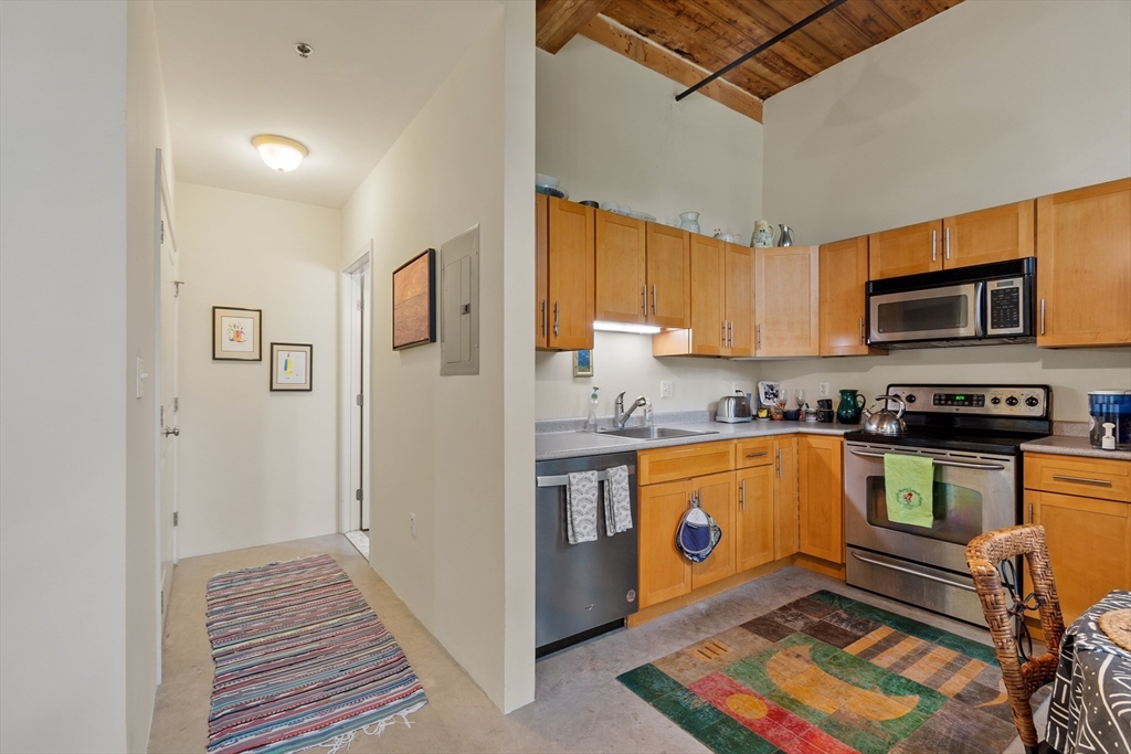 35 Riverwalk Way, Unit R115 Lowell, MA 01854 - Photo 17 of 29