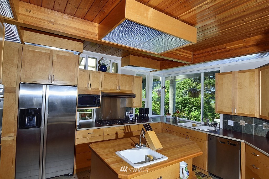 3495 Robertson Road Bellingham, WA 98226 - Photo 7 of 22 Gallery Image 7