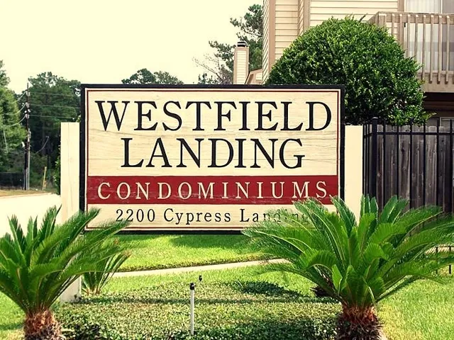 $1,100 | 2200 Cypress Landing Road, Unit C10, Houston, TX 77090