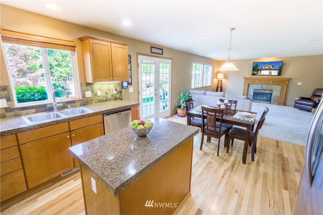 3117 179th Street Southeast Bothell, WA 98012 - Photo 9 of 25