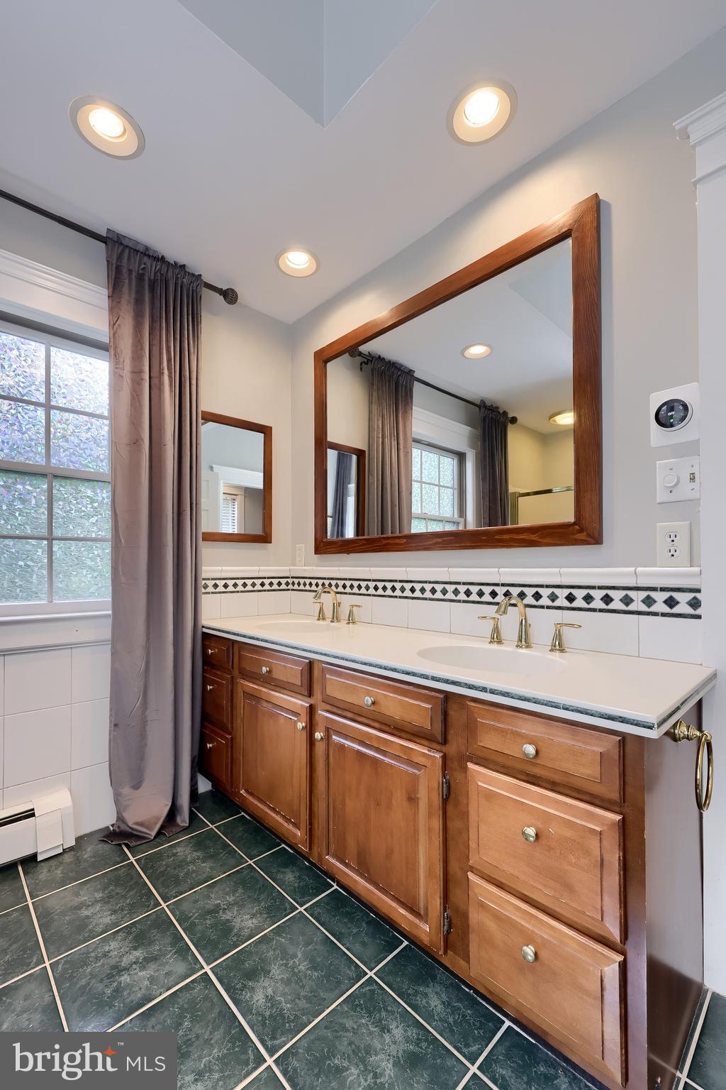484 Country Club Road York, PA 17403 - Photo 42 of 70 Gallery Image 42