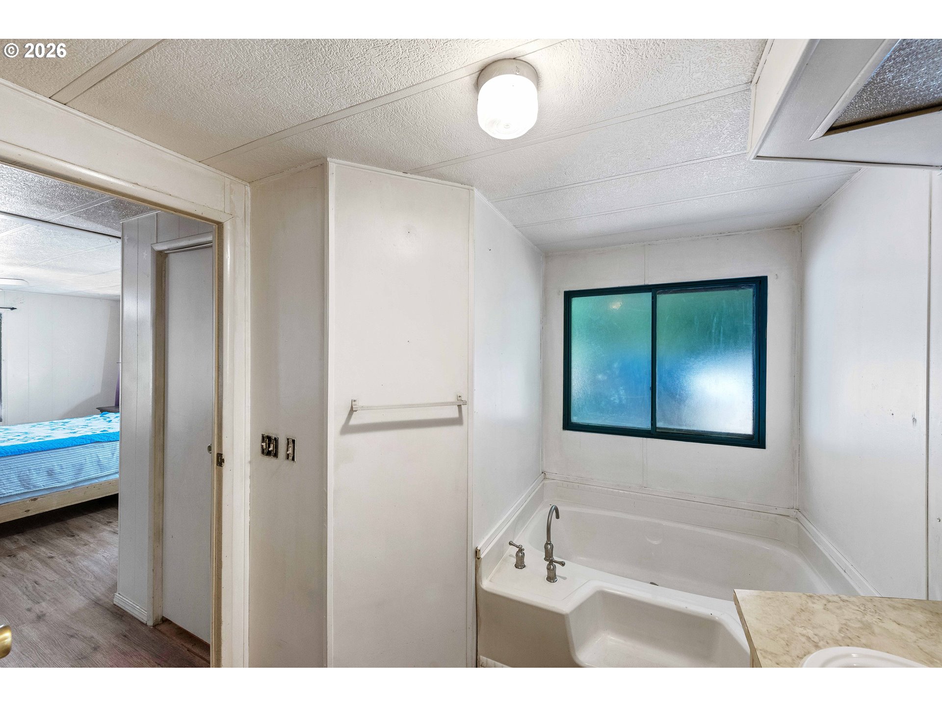 24608 Lower Smith River Road Reedsport, OR 97467 - Photo 13 of 44 Primary Bedroom