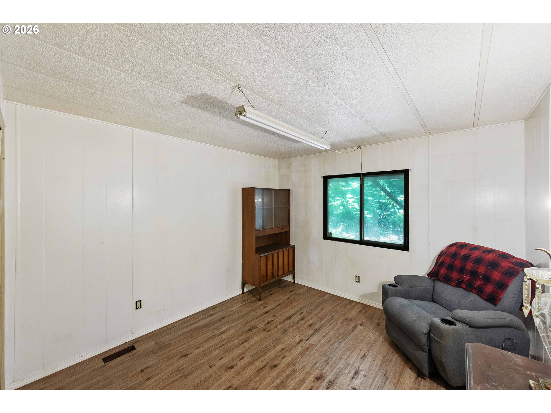 24608 Lower Smith River Road Reedsport, OR 97467 - Photo 16 of 44 Bedroom