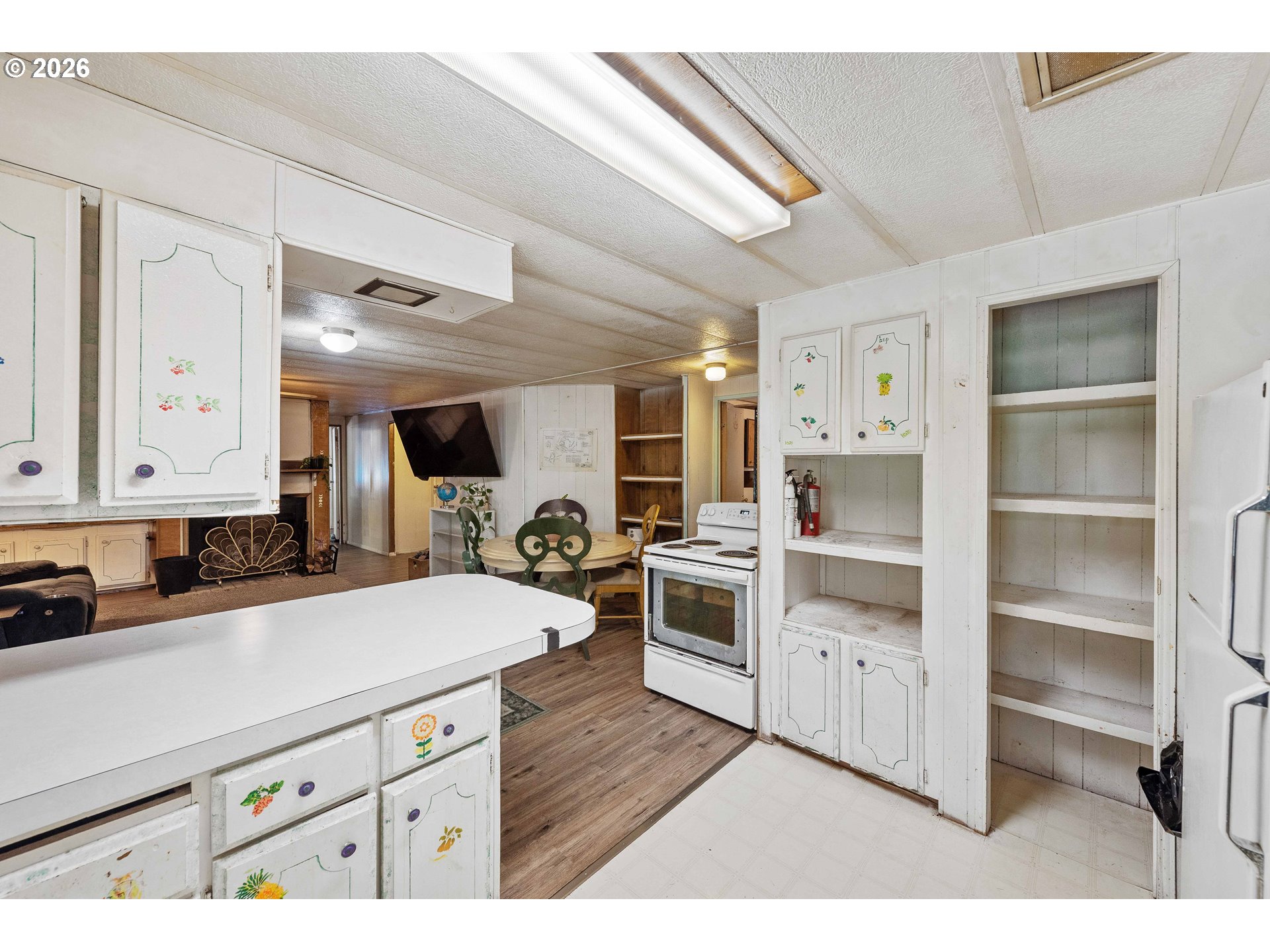 24608 Lower Smith River Road Reedsport, OR 97467 - Photo 10 of 44 Kitchen